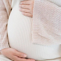 他放弃70万美👞🏃‍♀️元年薪，🇧🇹🍷以月薪500元人🇭🇲📚